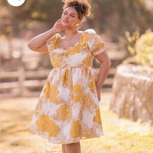 JessaKae Beaumont Cream Gold Dresz 2X